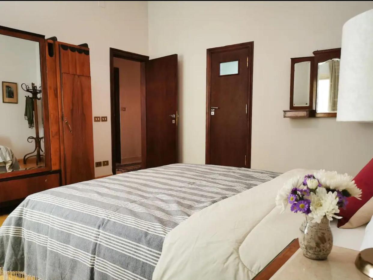 Luxury On The Nile - Zamalek Apartments Cairo Exterior photo