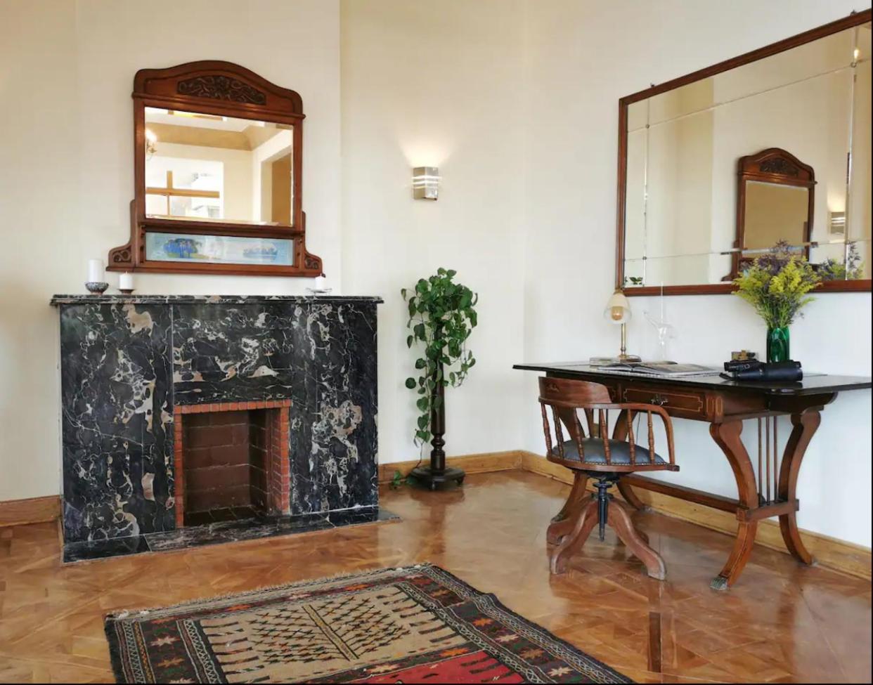 Luxury On The Nile - Zamalek Apartments Cairo Exterior photo